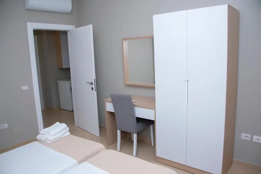 Feel Like Home Vlorë アルバニア
