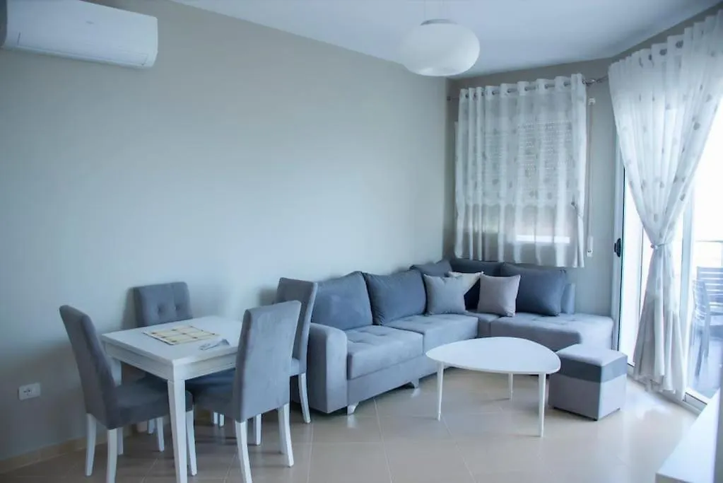 Feel Like Home Vlorë